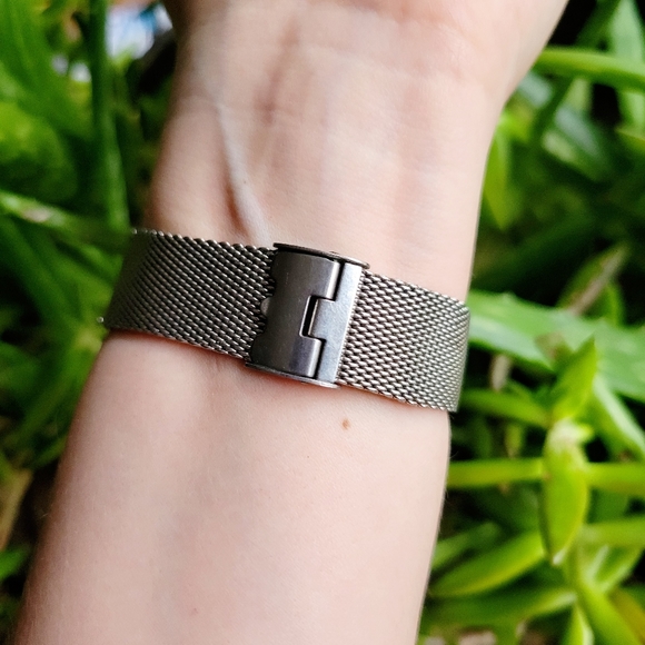 Vintage Silver Timex England Watch - Picture 8 of 12